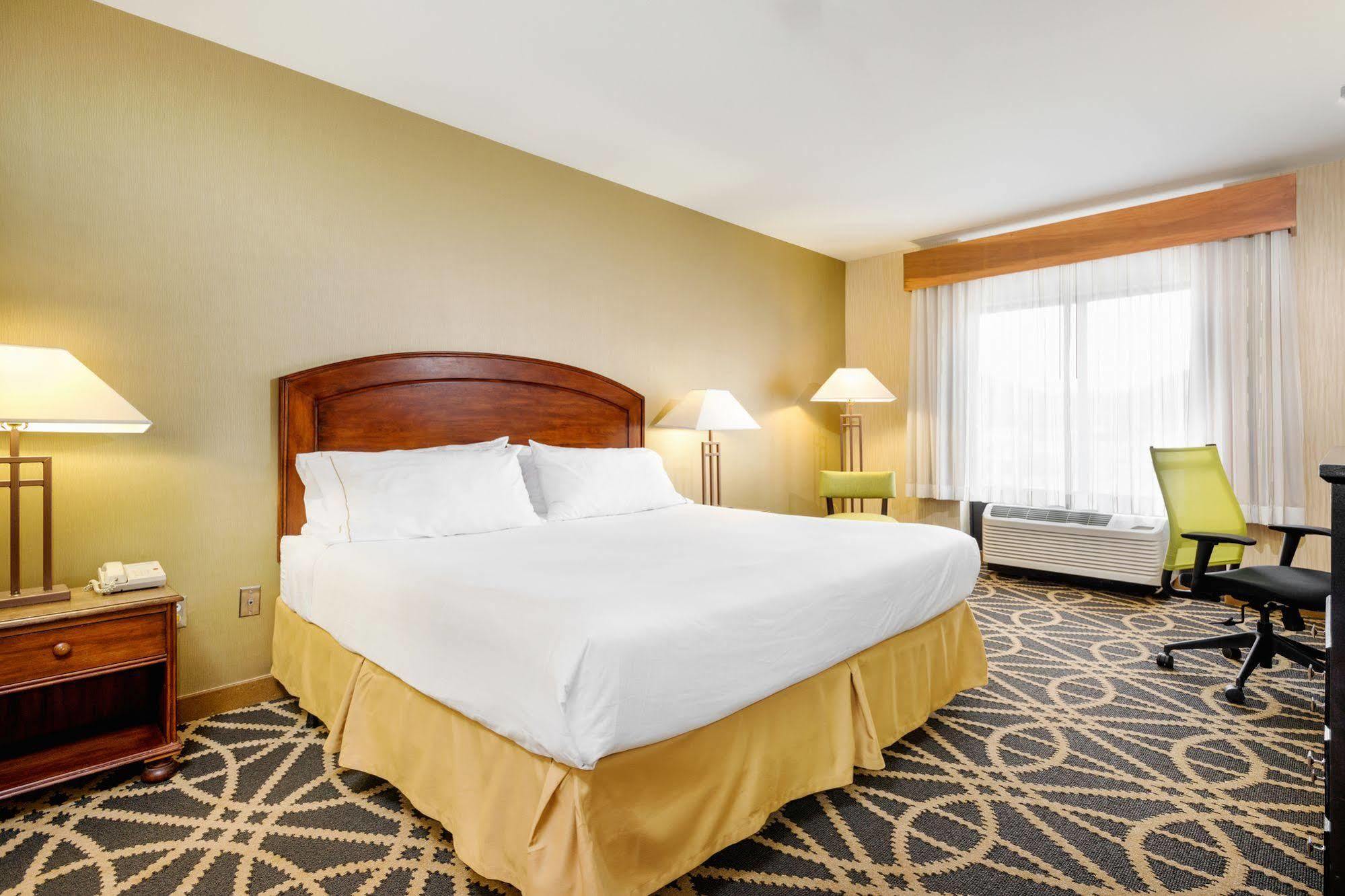 Holiday Inn Express Boone By Ihg Екстер'єр фото